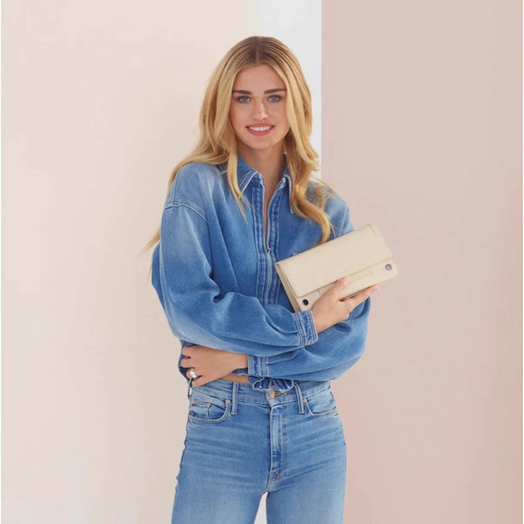 Hammitt AJ in Alabaster Glaze with Gunmetal Hardware!! Brand New!!! - Picture 3 of 6